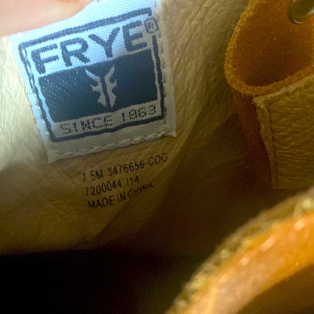 Frye parker Moc toe Carmel suede 7.5 new worn once - Picture 5 of 5